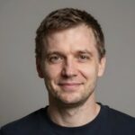 Портрет Андрея Волкова, клиента компании Разгром Флота, забронировавшего военный корабль для своего проекта