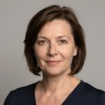 Портрет Елены Соколовой, клиента компании Разгром Флота, забронировавшей военные корабли для своего проекта